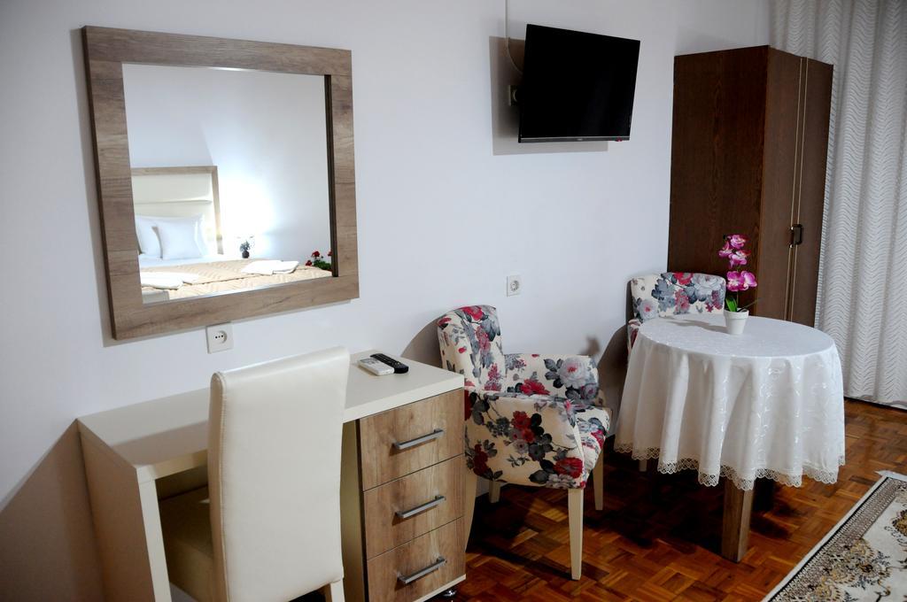 Guest House Smajlaga Ulcinj Zewnętrze zdjęcie